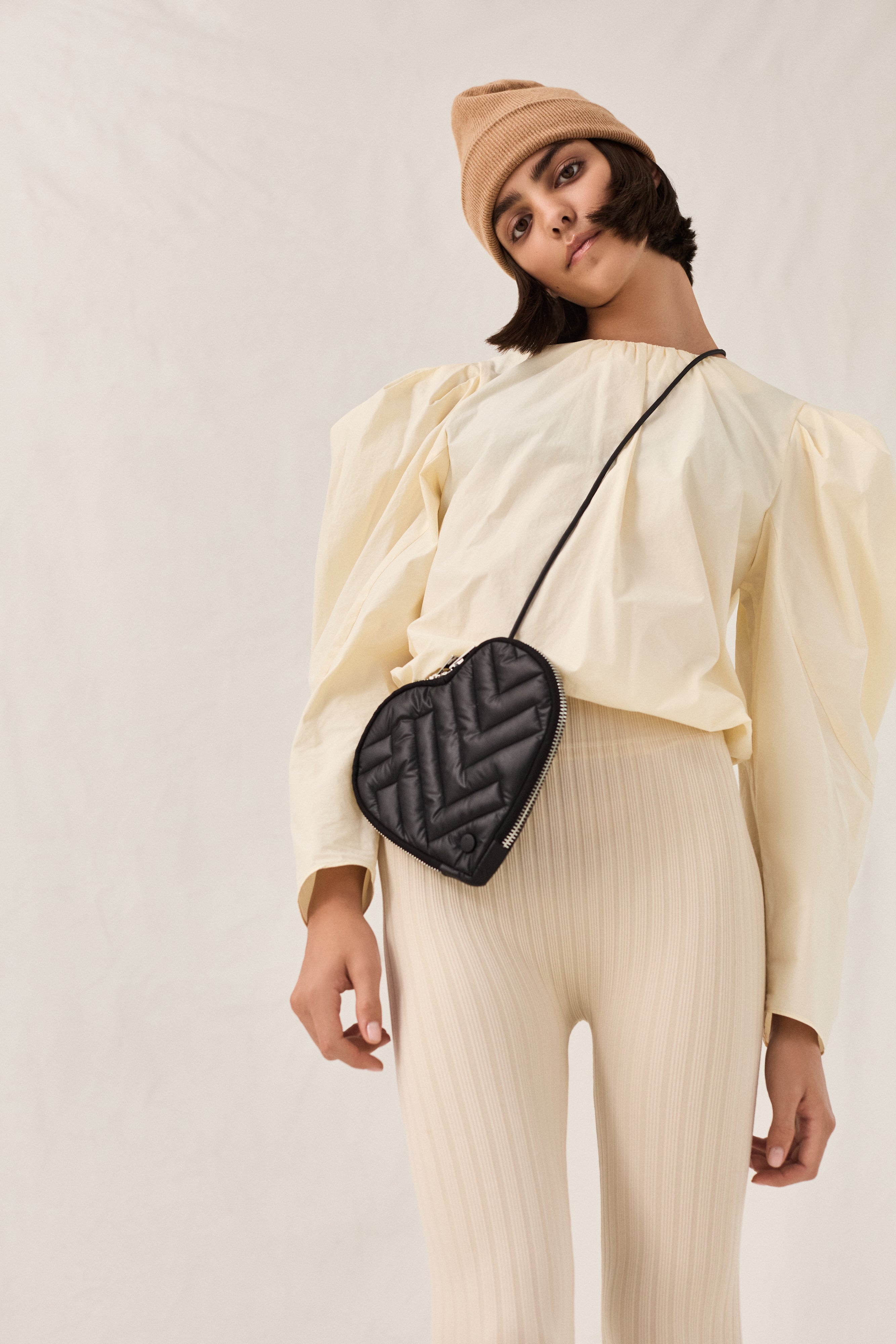 L Quilt Heart X Body Pouch