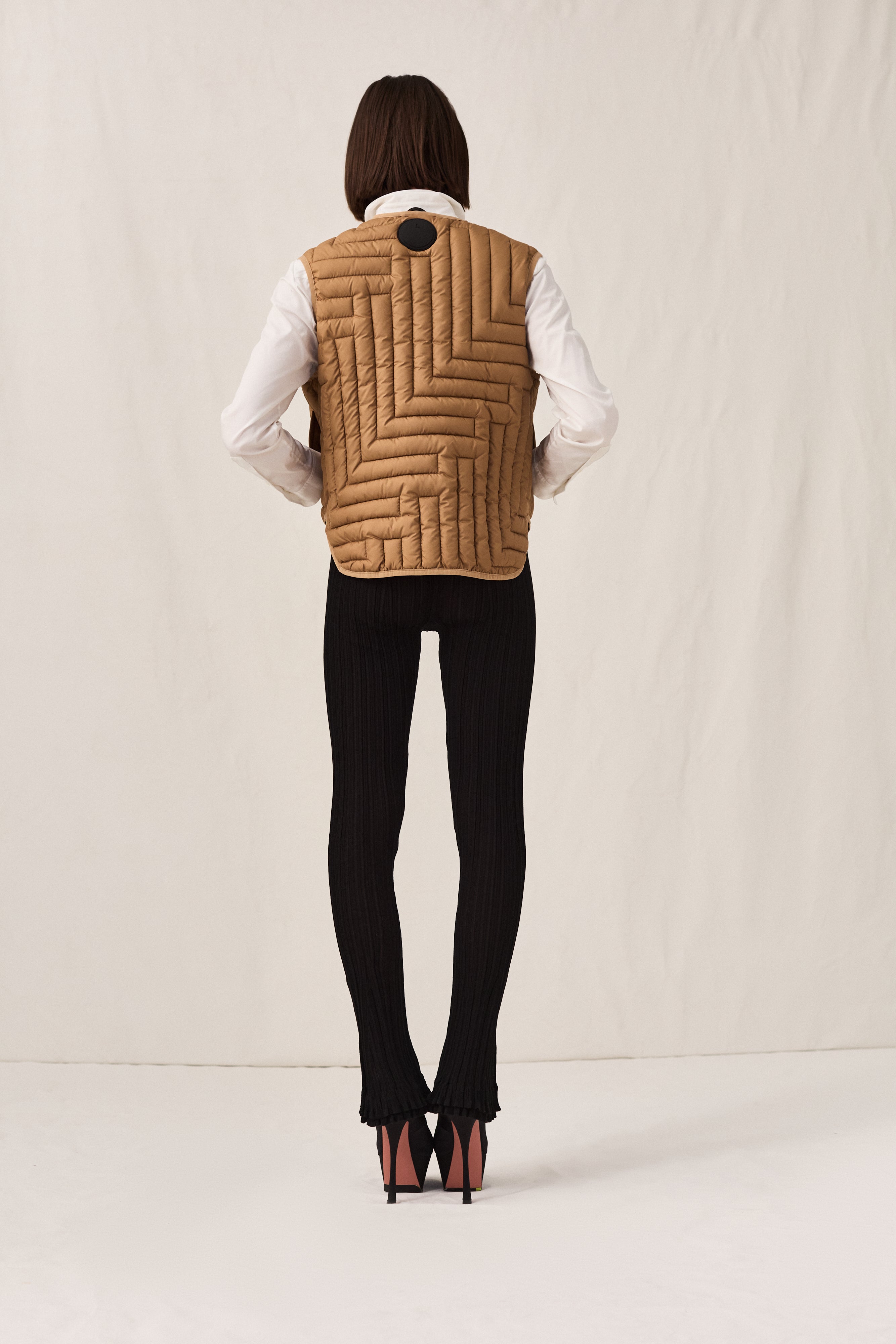 L Quilt Crop Vest Clay