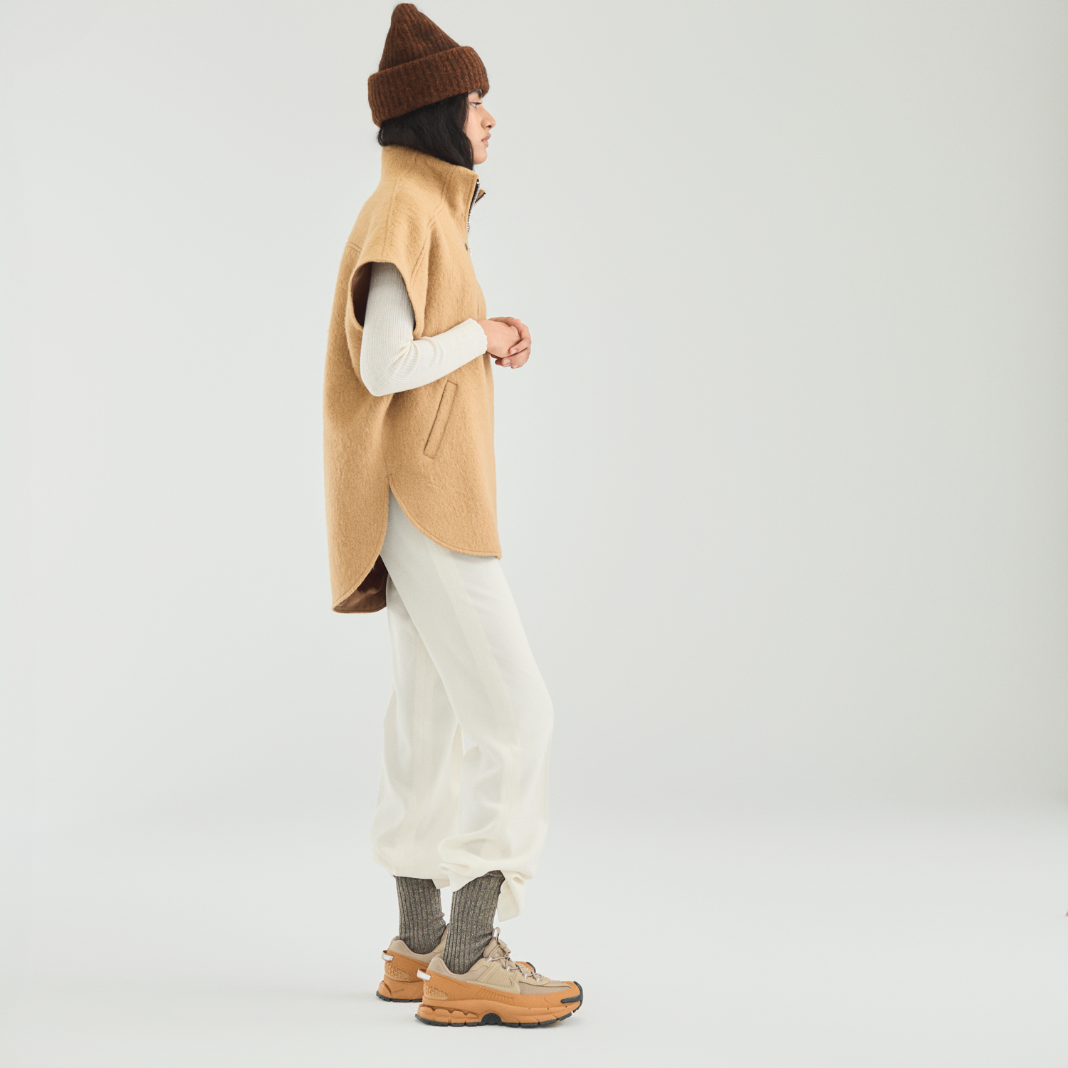 Mohair Metal Zip Vest Camel