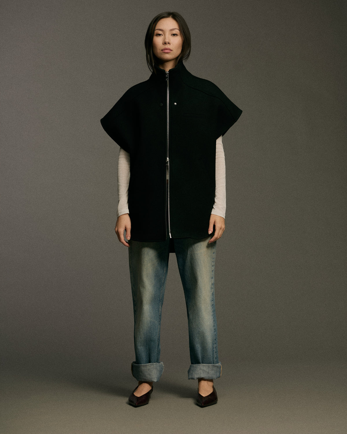 Wool/Cashmere Metal Zip Vest | Black