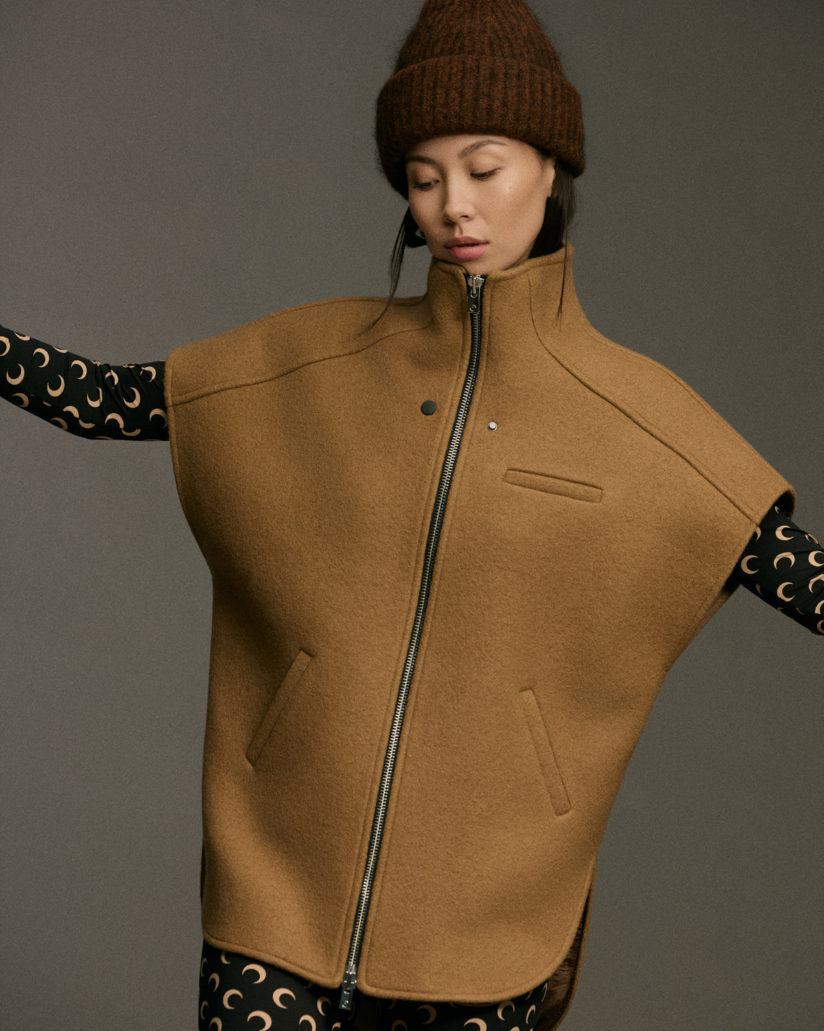 Mohair Metal Zip Vest | Camel