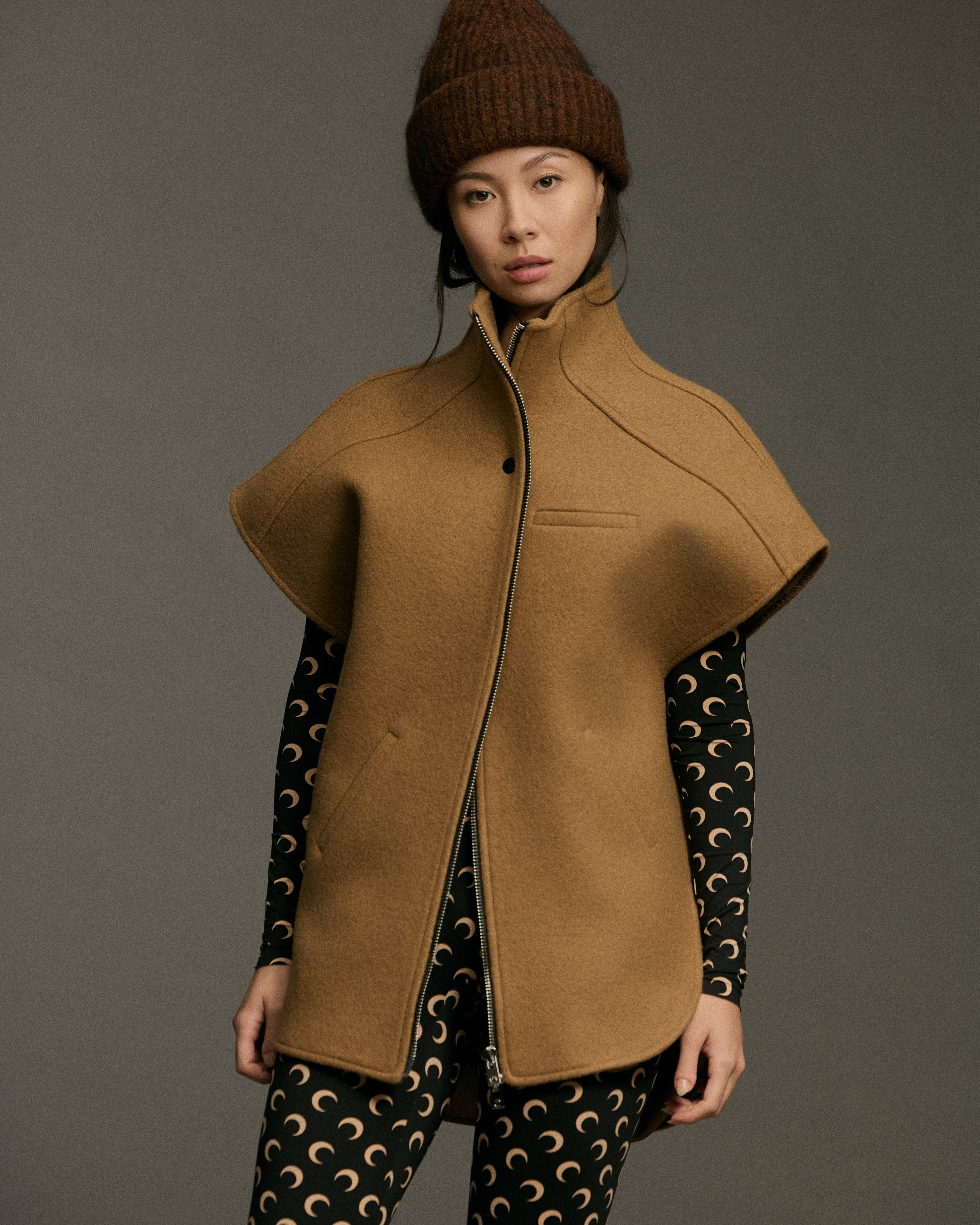 Mohair Metal Zip Vest | Camel