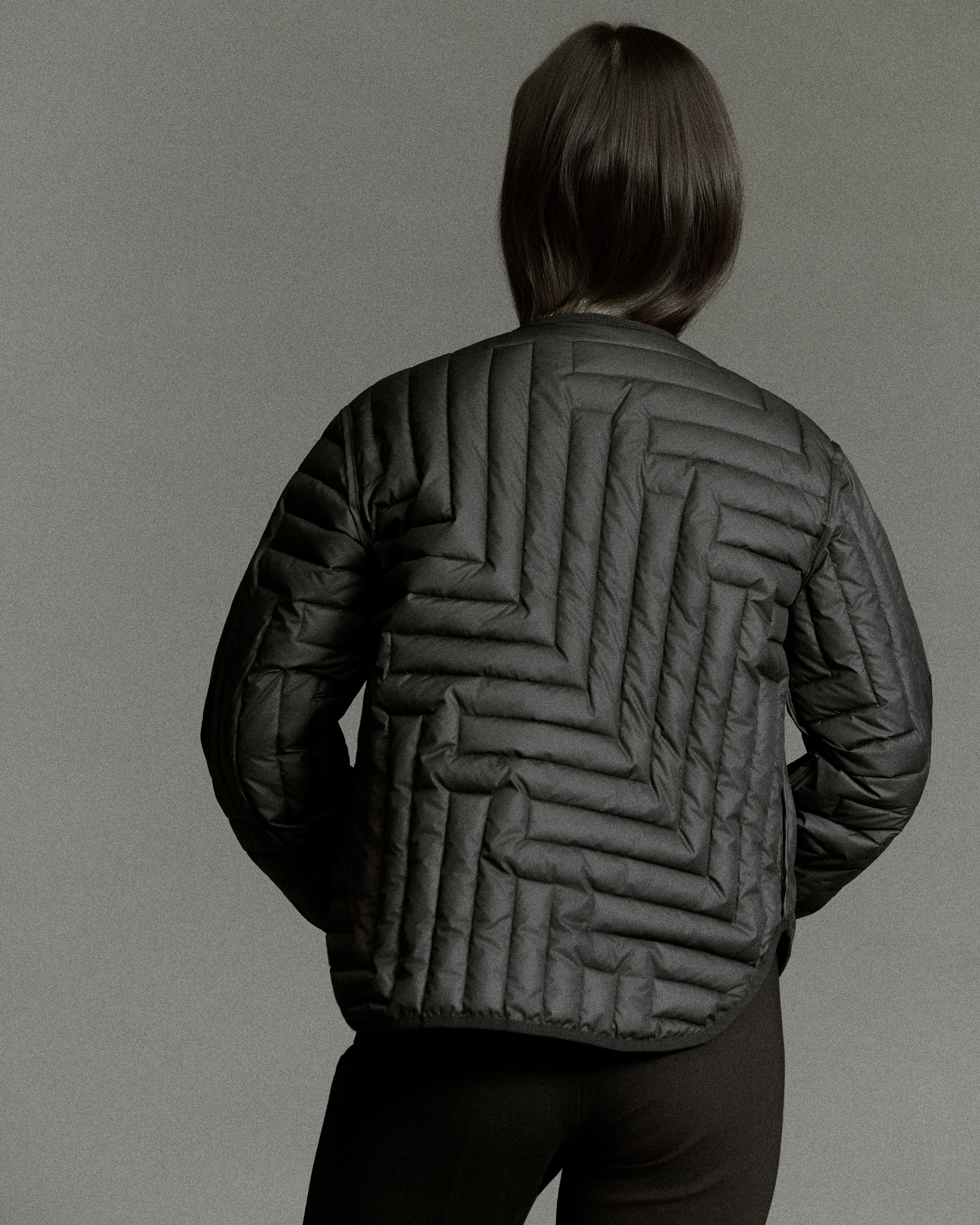 L Chev Bomber Reversible in Black & Black Matte