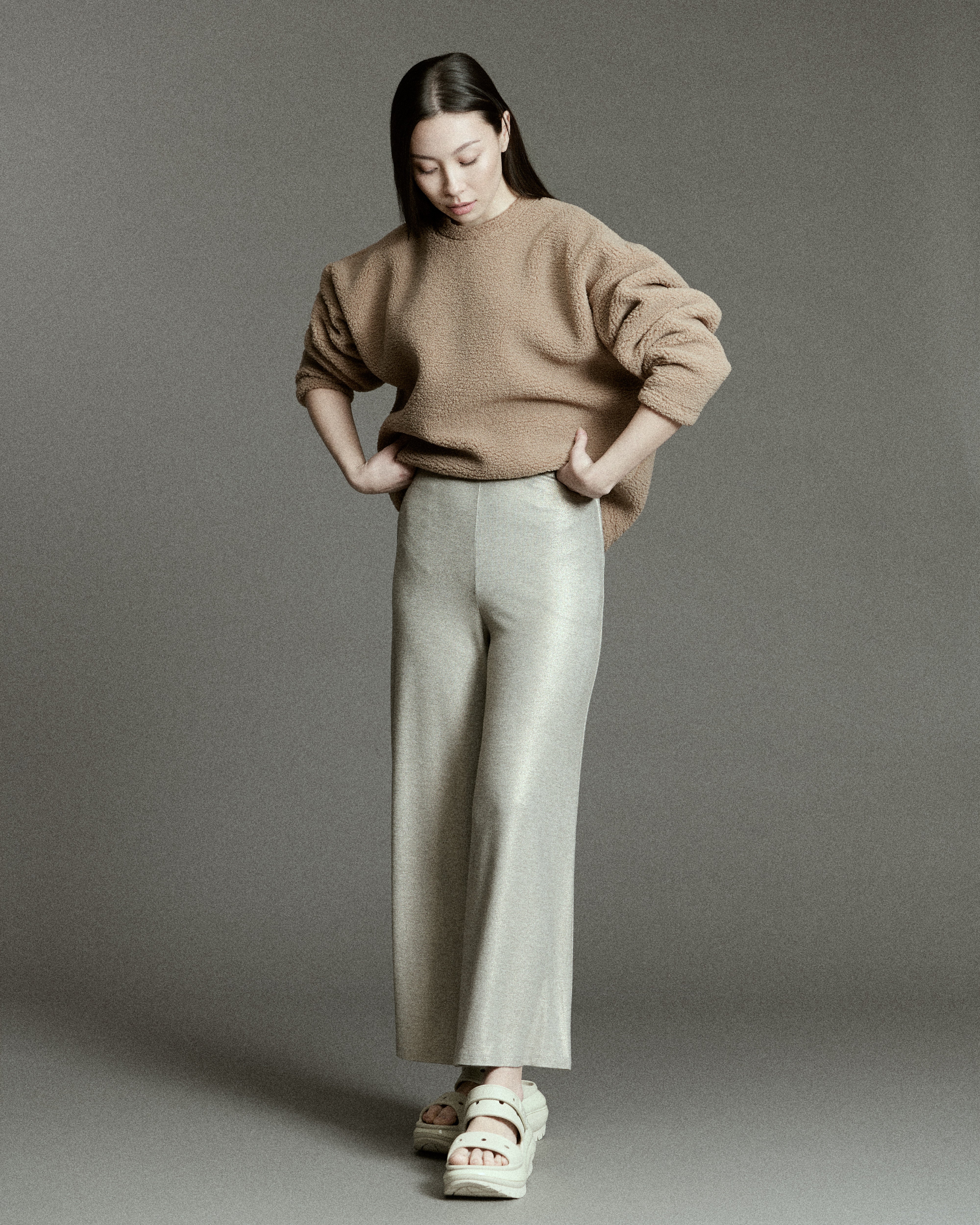 Sherpa Sweatshirt in Camel