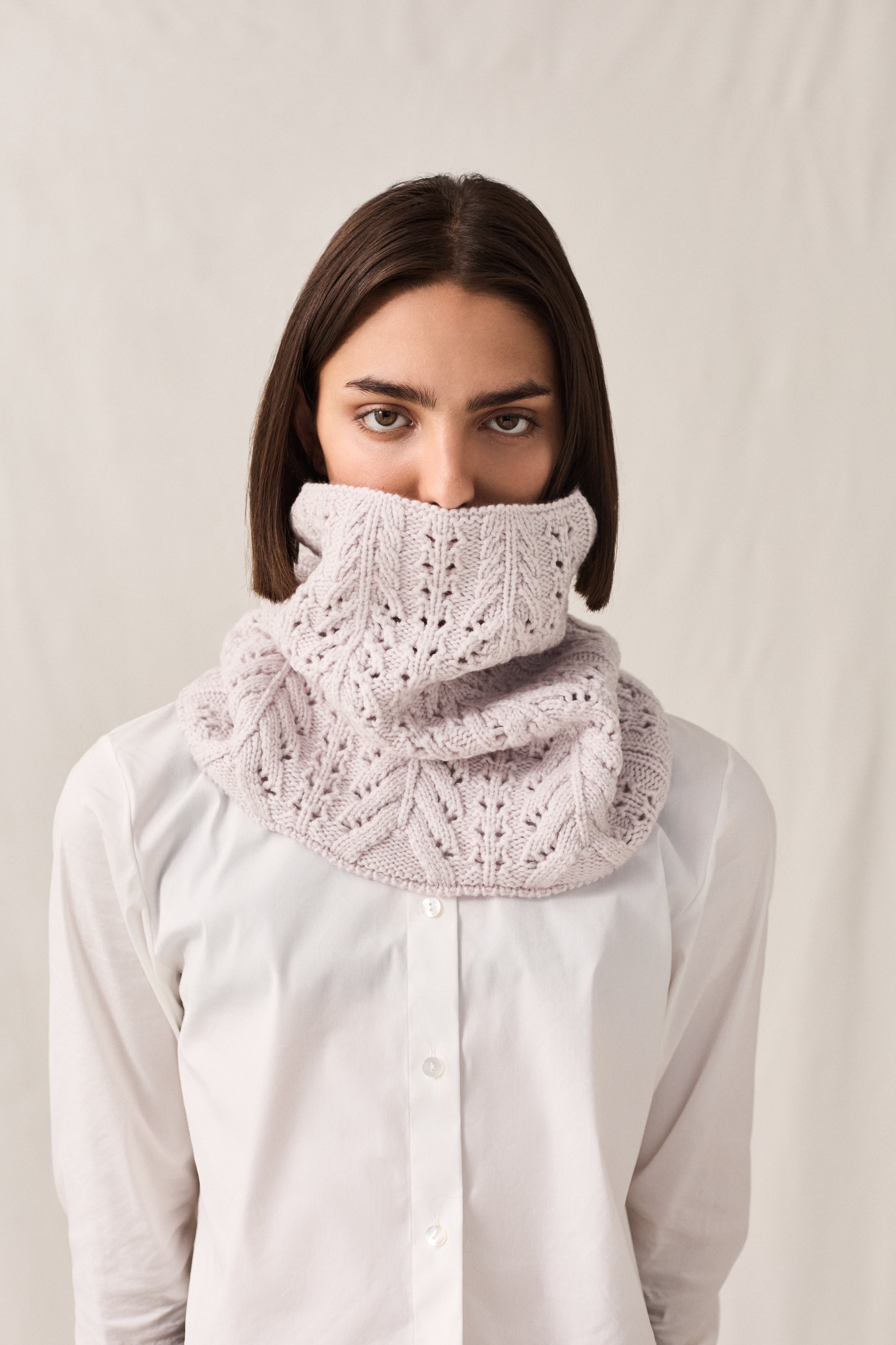 Cashmere Crochet Collar Dust