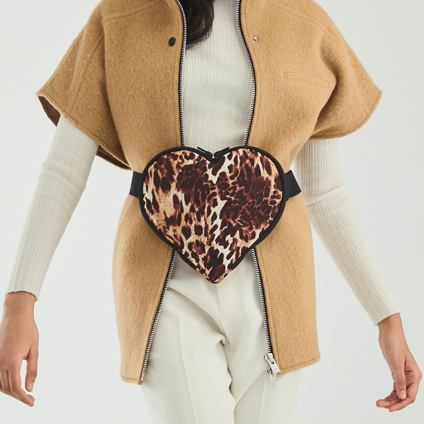 ANIMAL HEART CROSS BODY BELT BAG