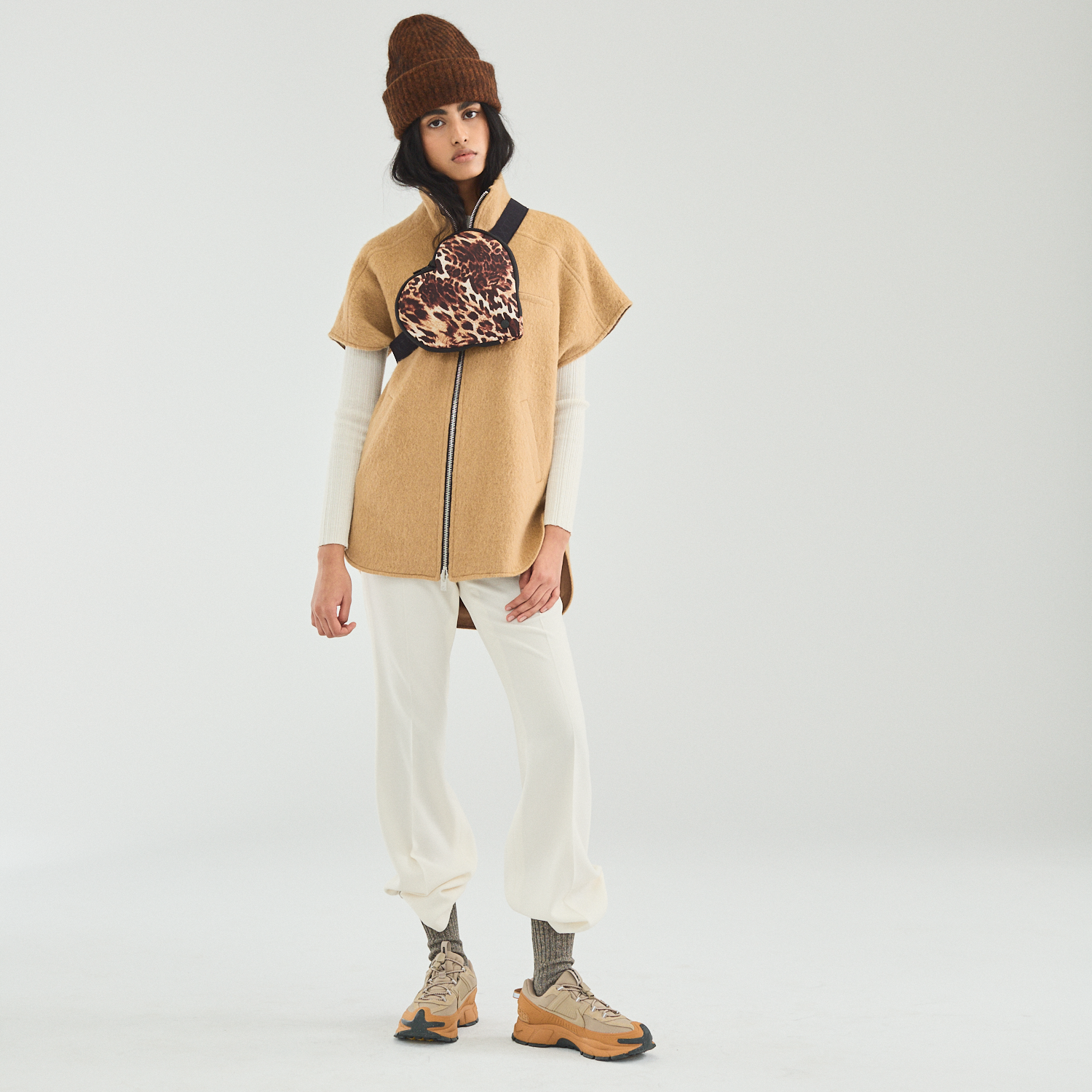 Mohair Metal Zip Vest Camel