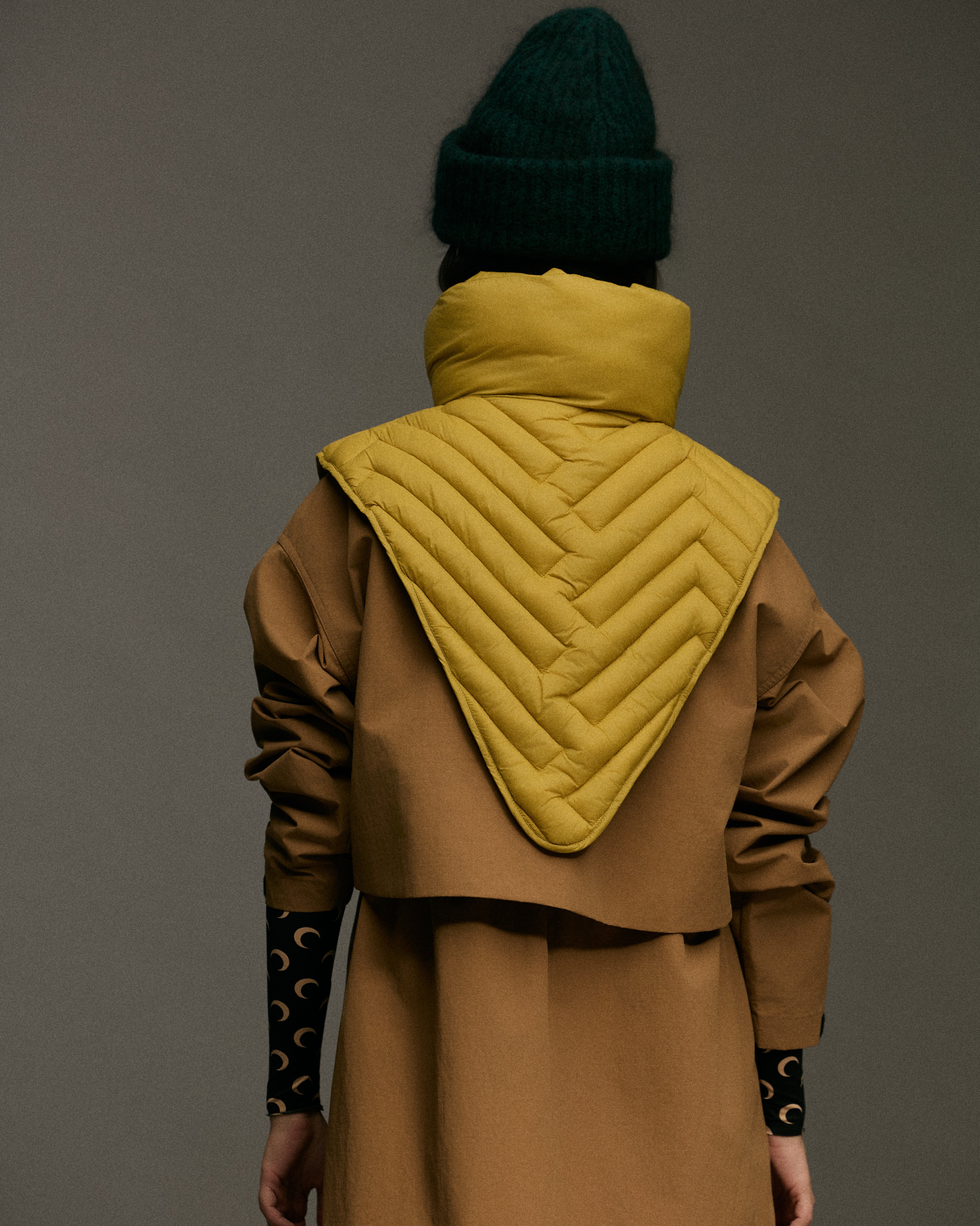 Cinch Raincoat | Beige