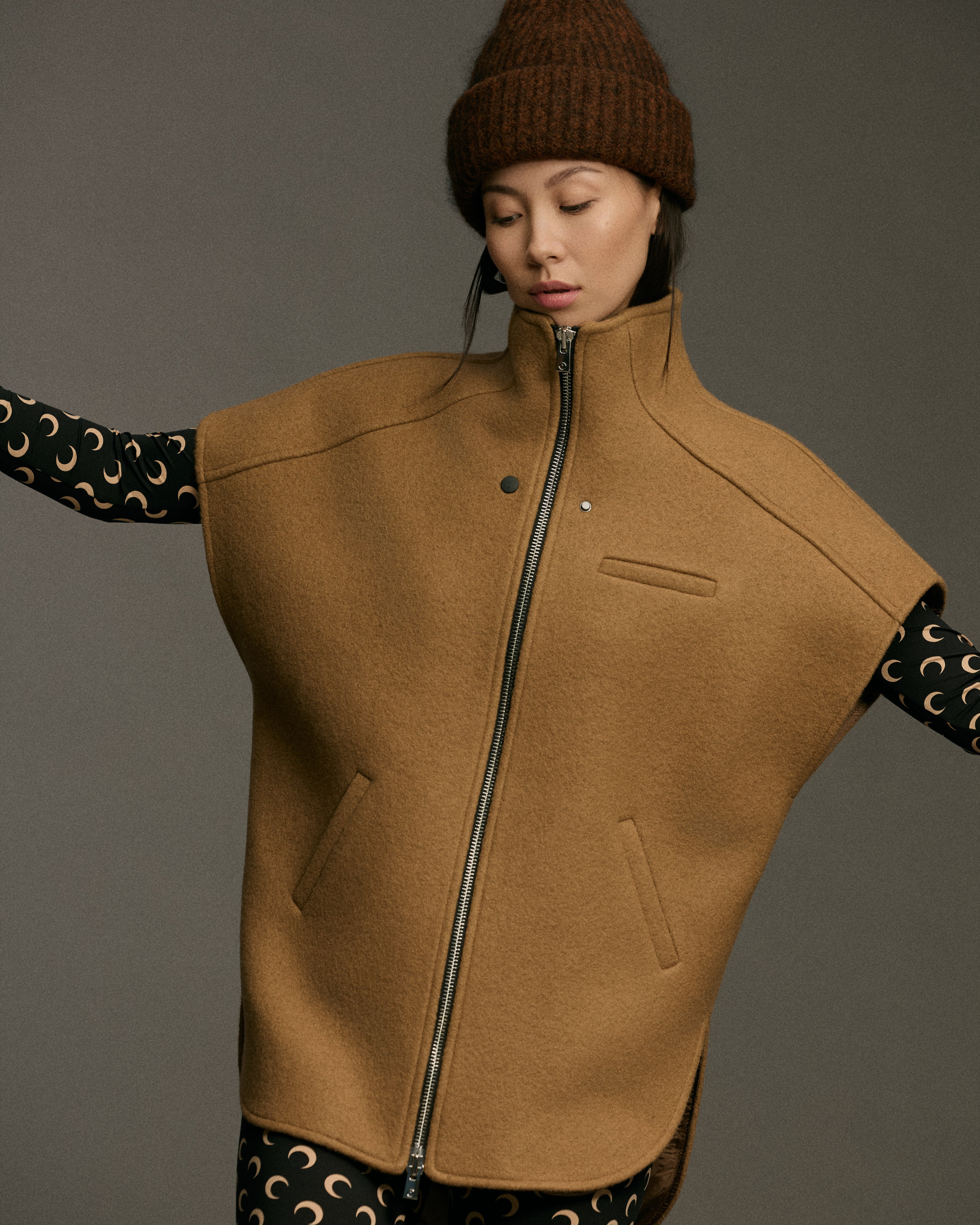 Mohair Metal Zip Vest | Camel