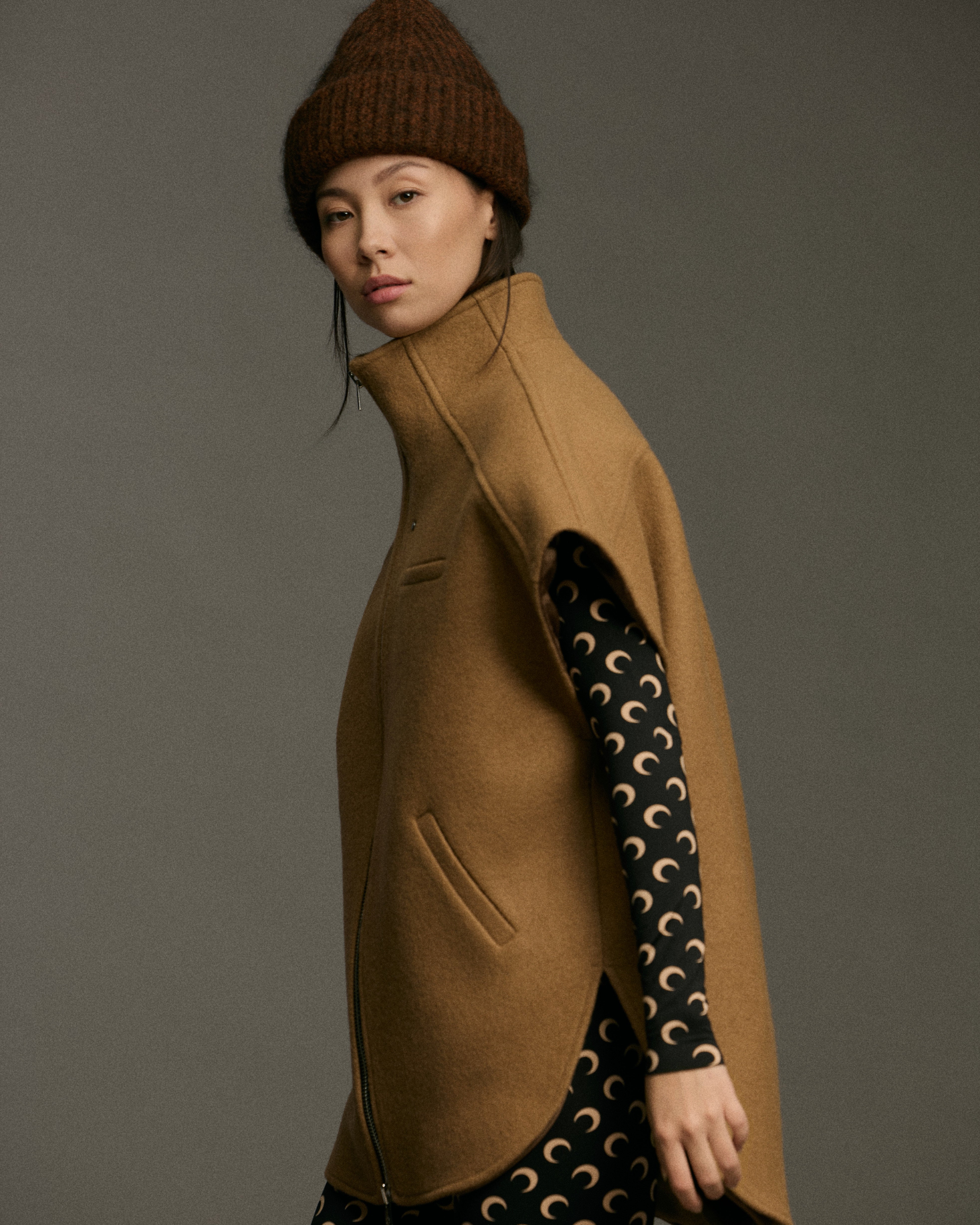 Mohair Metal Zip Vest | Camel