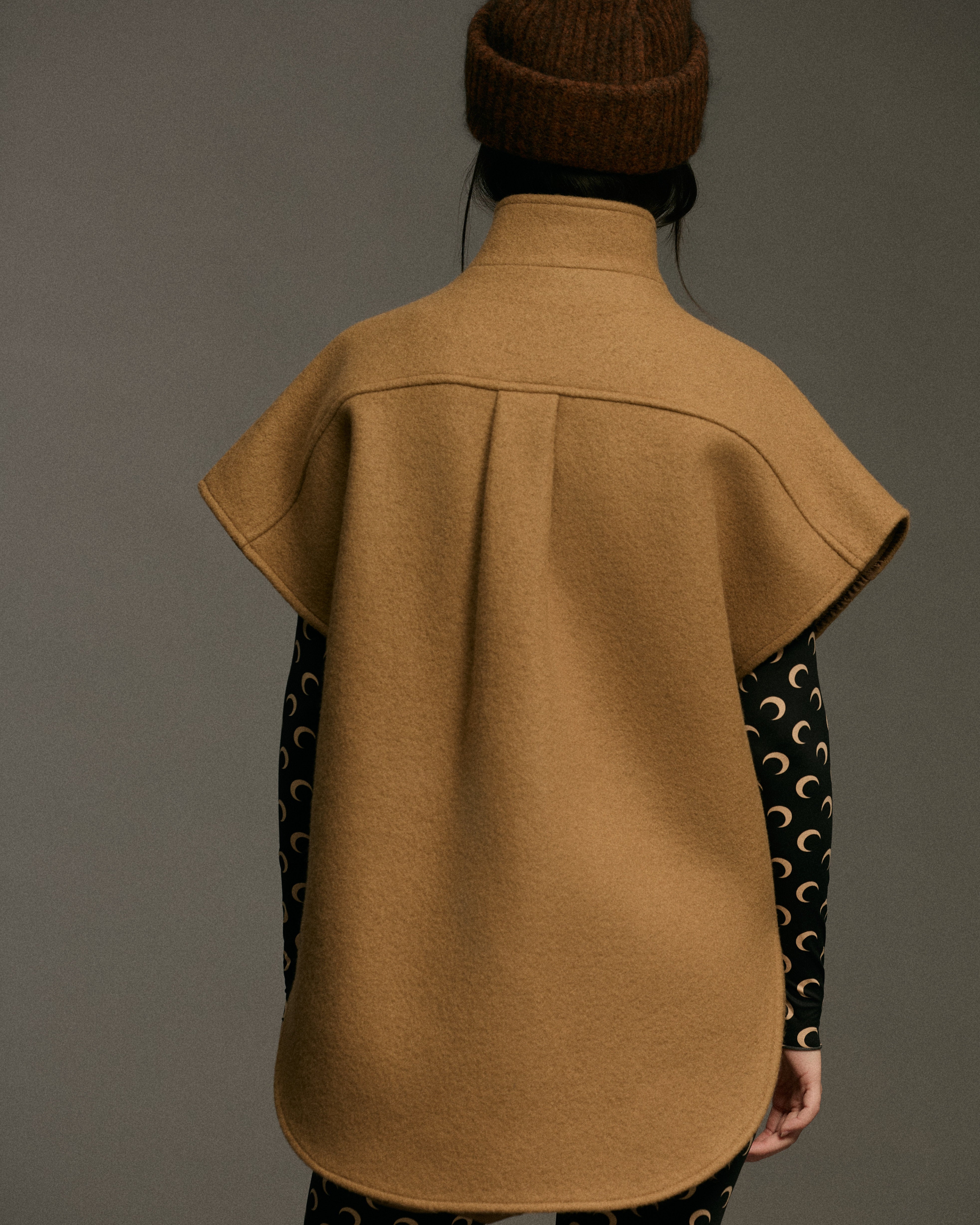Mohair Metal Zip Vest | Camel