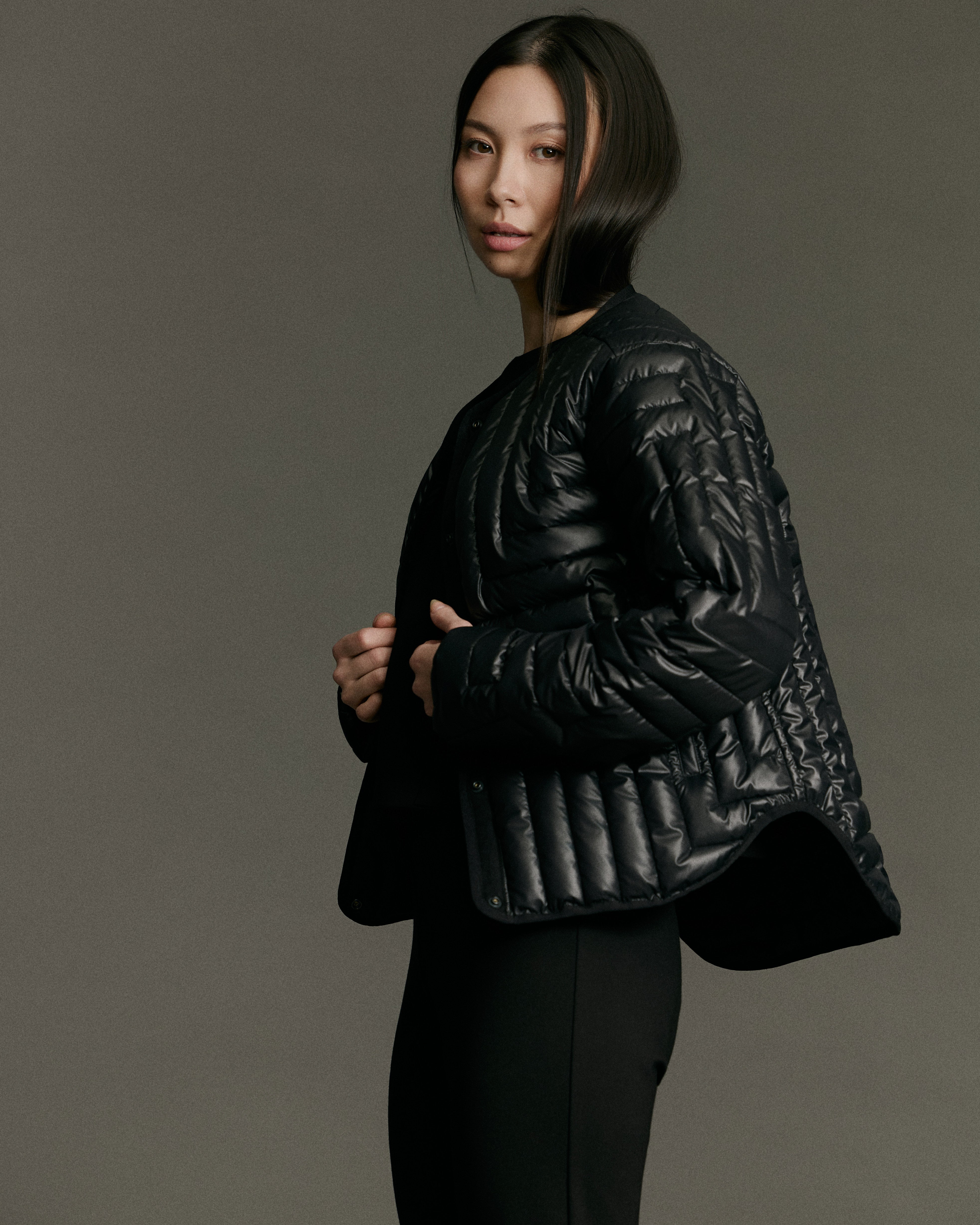 L Chev Bomber Reversible | Black & Black Matte