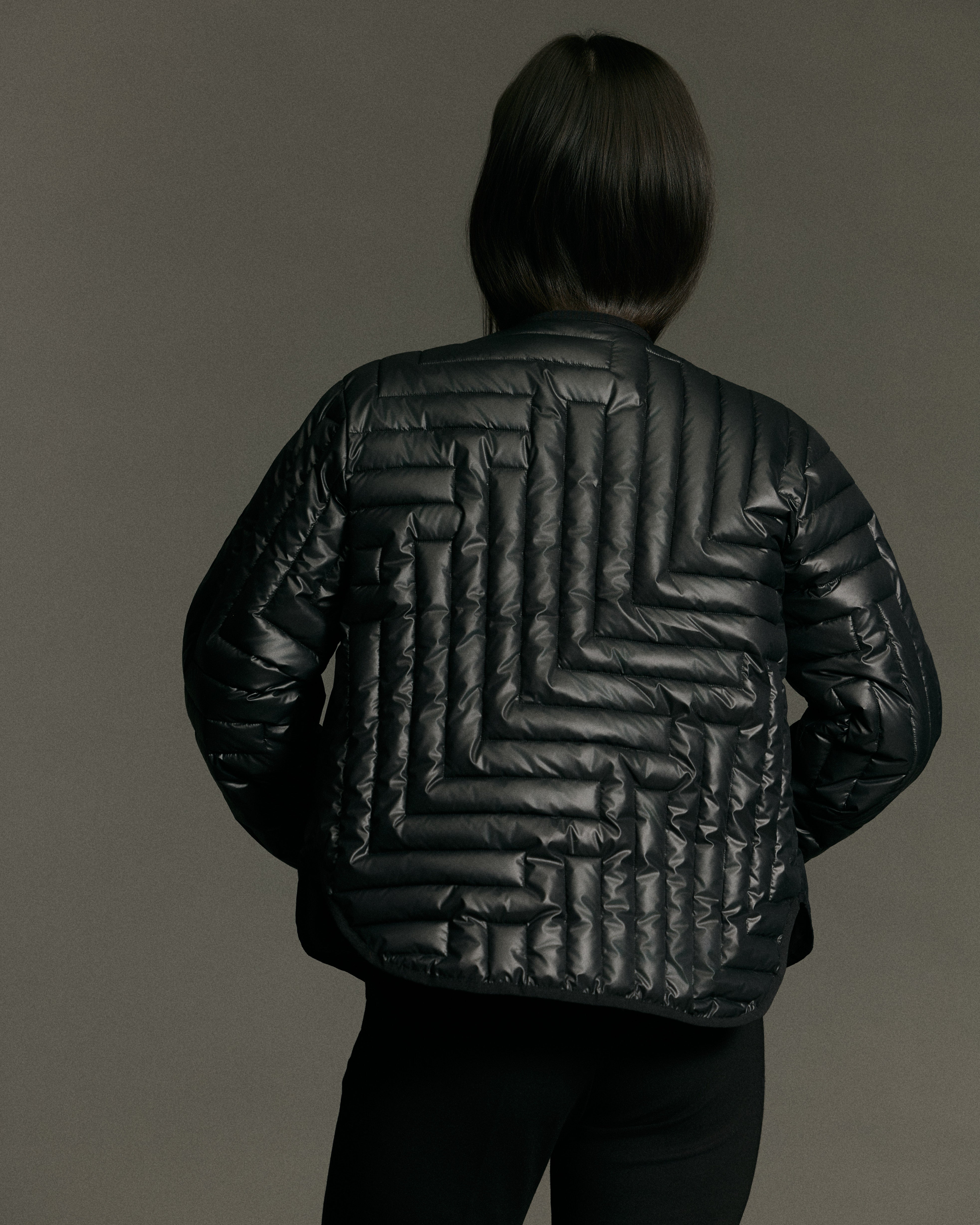 L Chev Bomber Reversible | Black & Black Matte