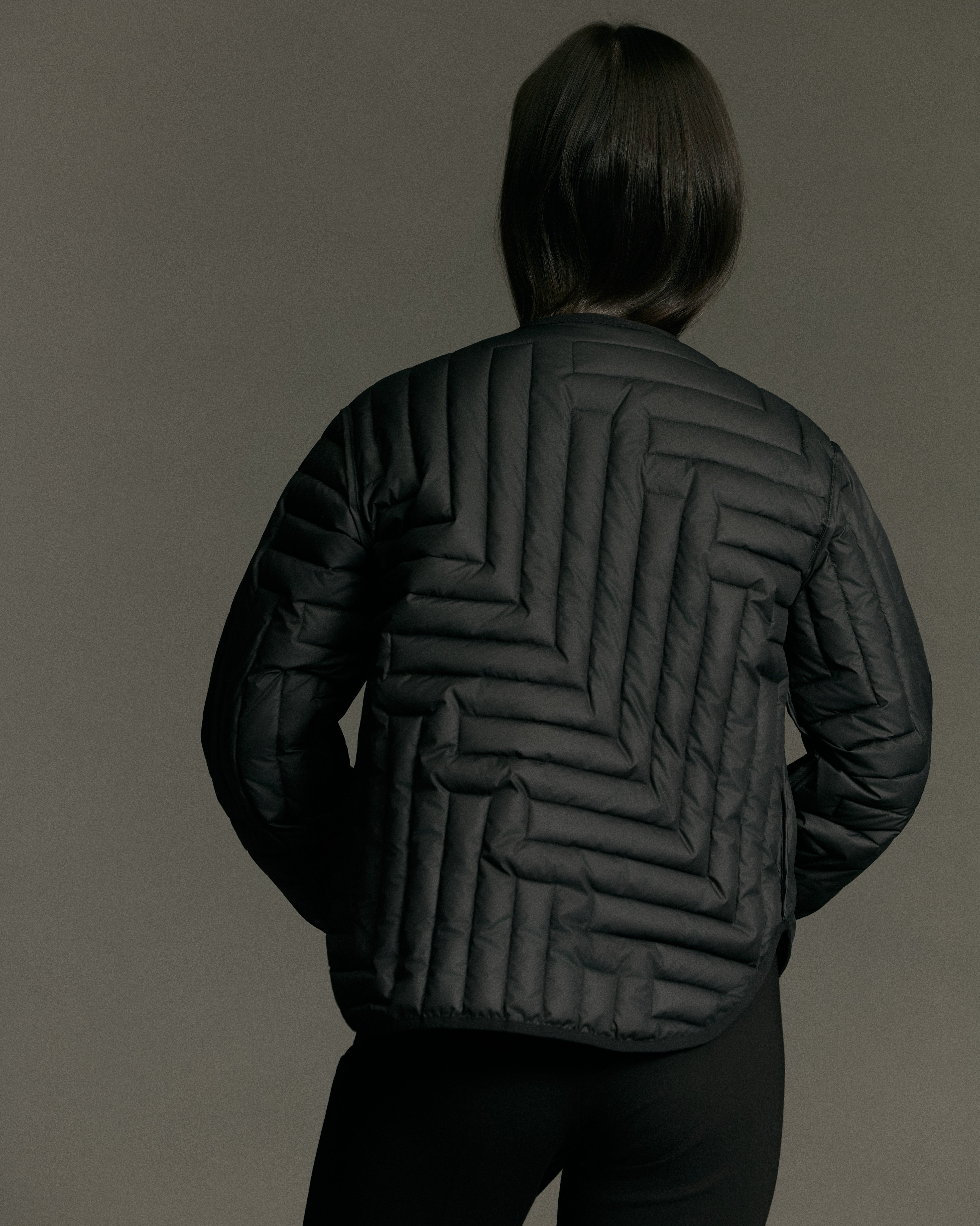 L Chev Bomber Reversible | Black & Black Matte