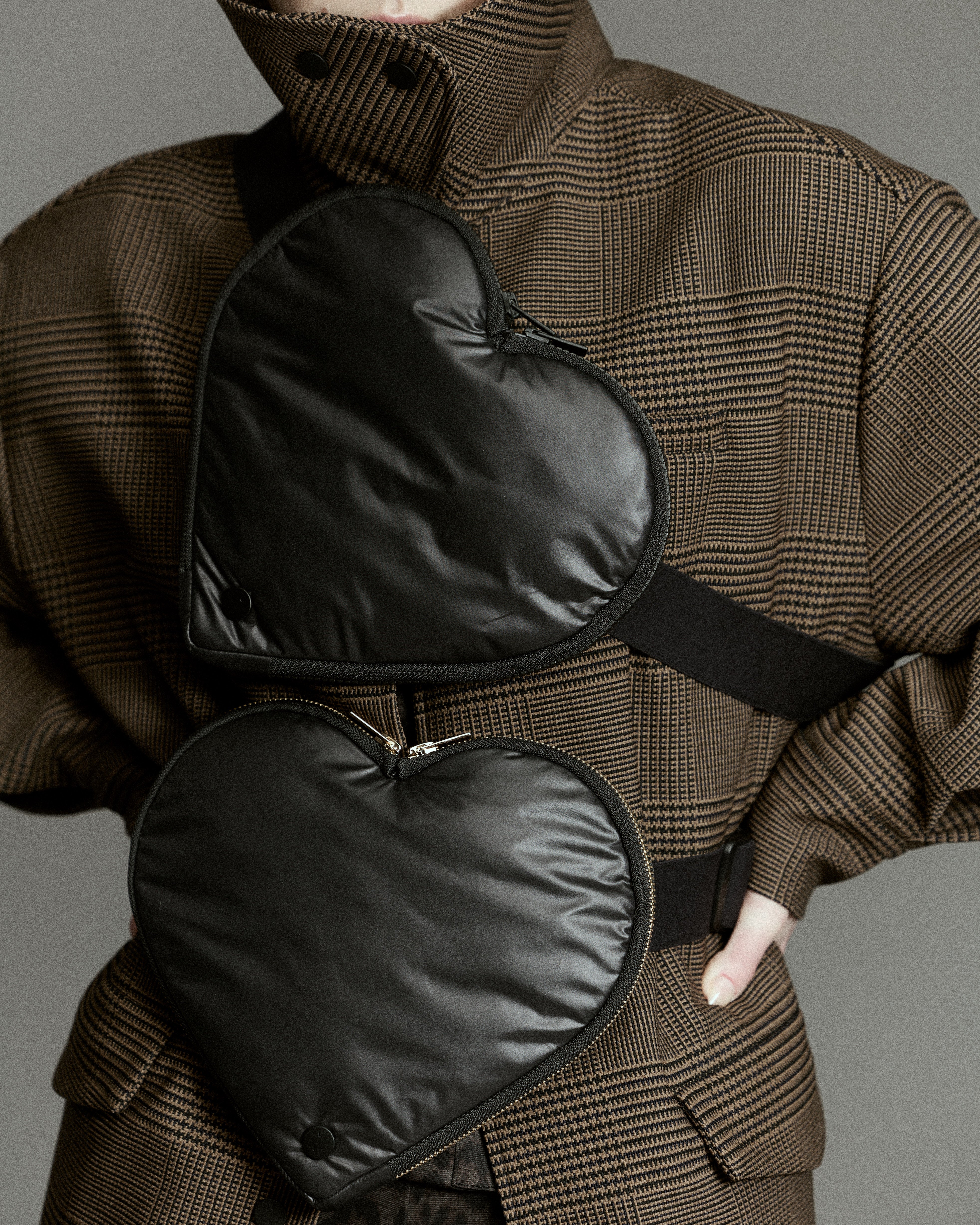 Gold Zip Heart Cross Body Bag