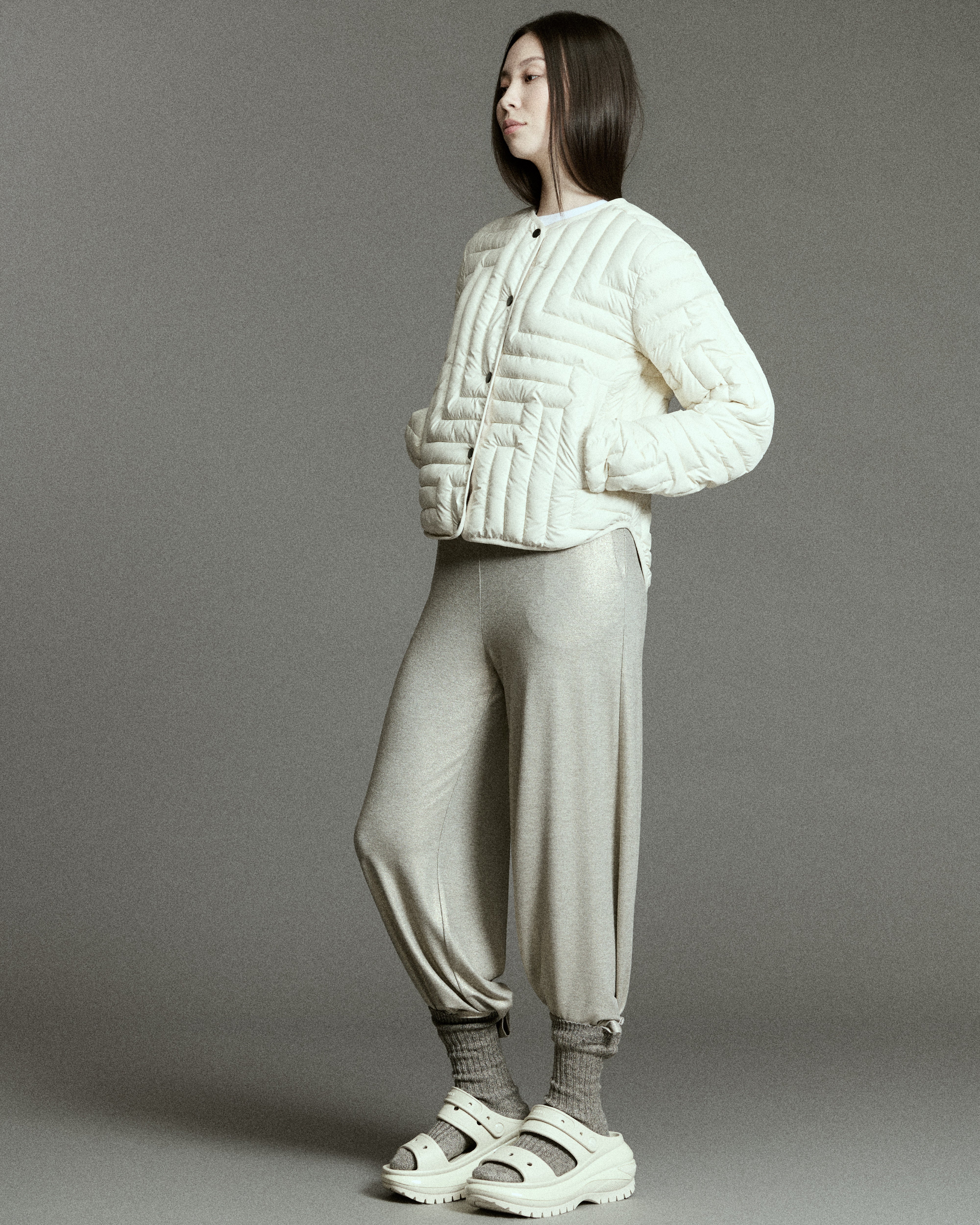 L Chev Bomber Reversible in Warm White & Putty