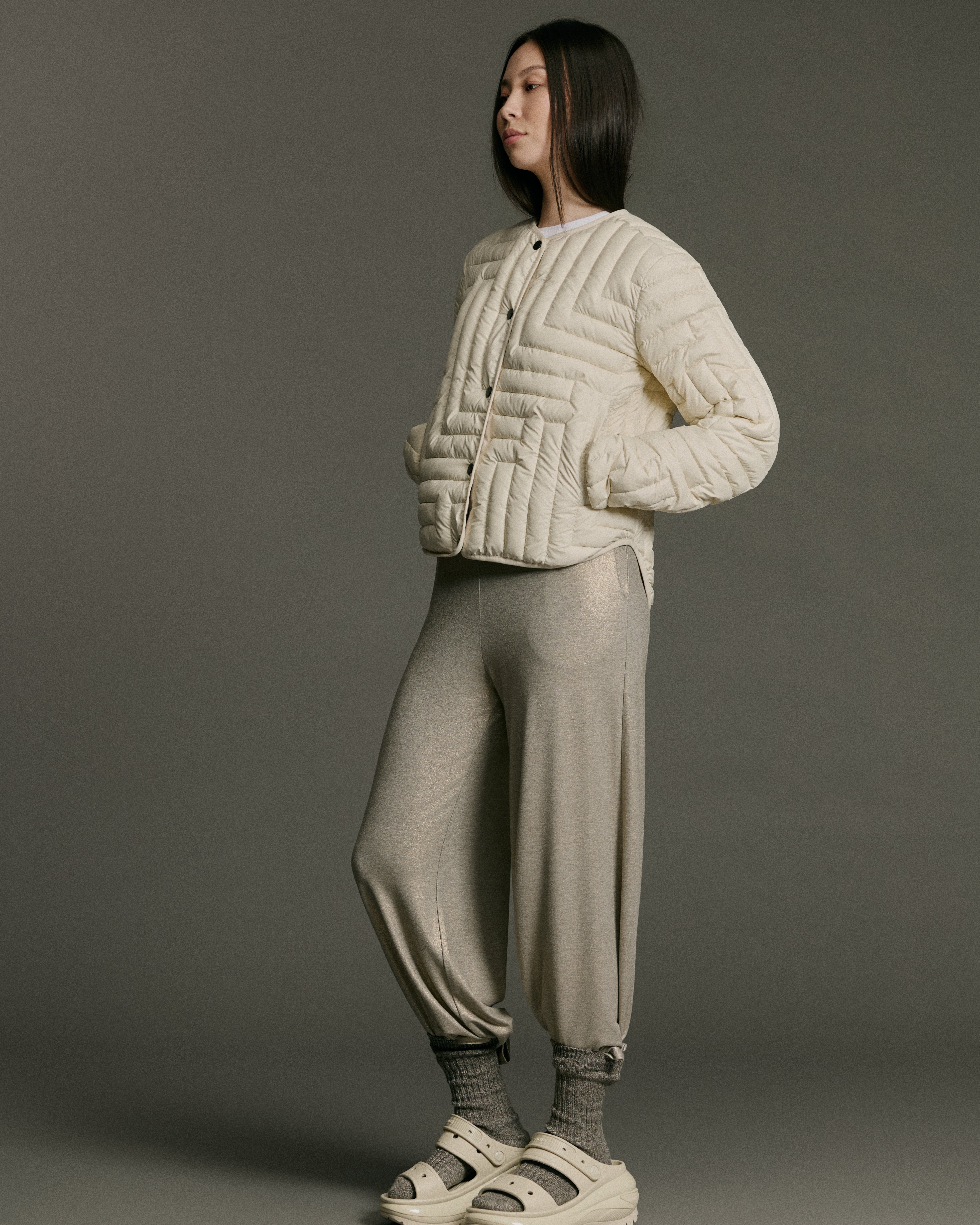 L Chev Bomber Reversible | Warm White & Putty