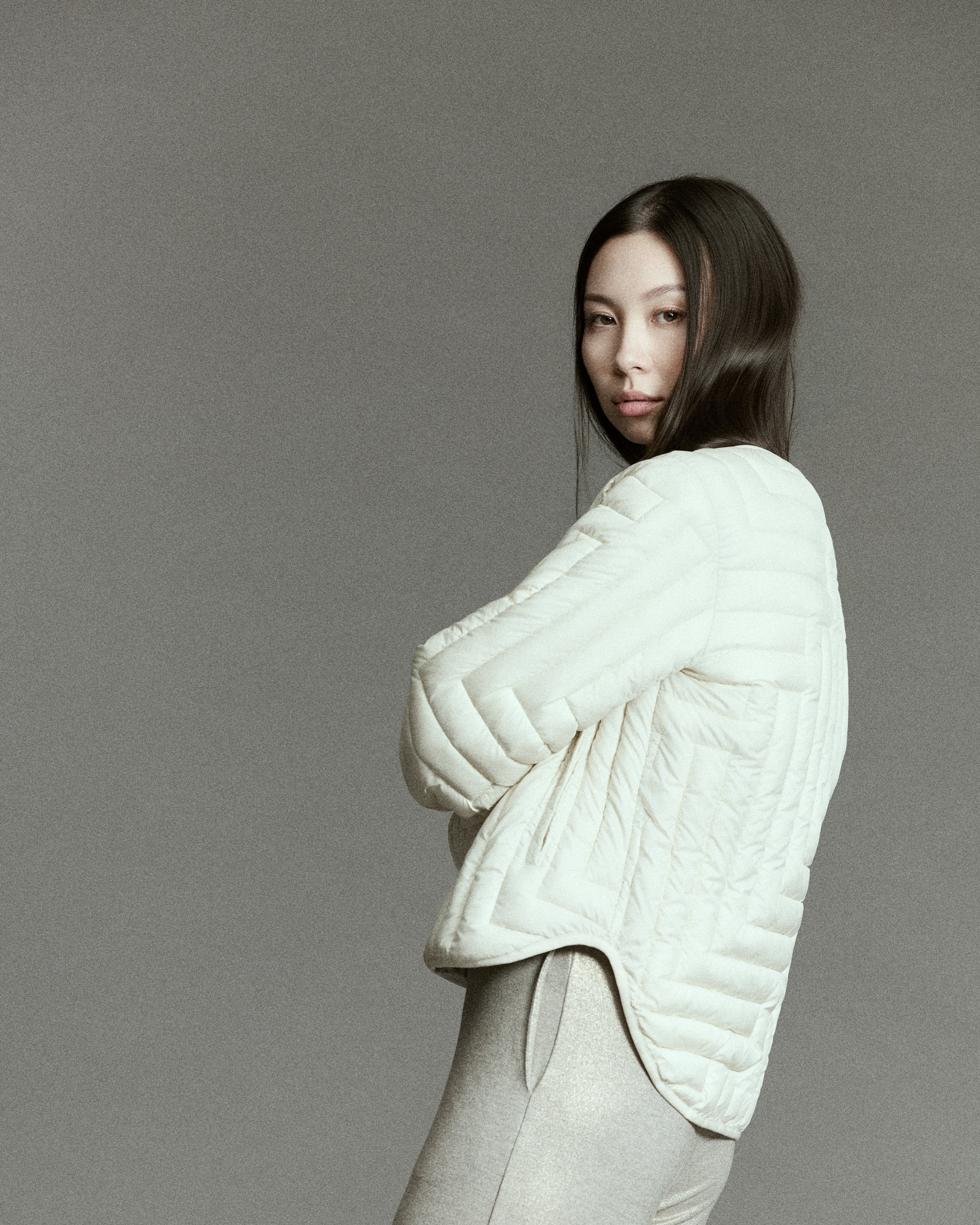 L Chev Bomber Reversible in Warm White & Putty