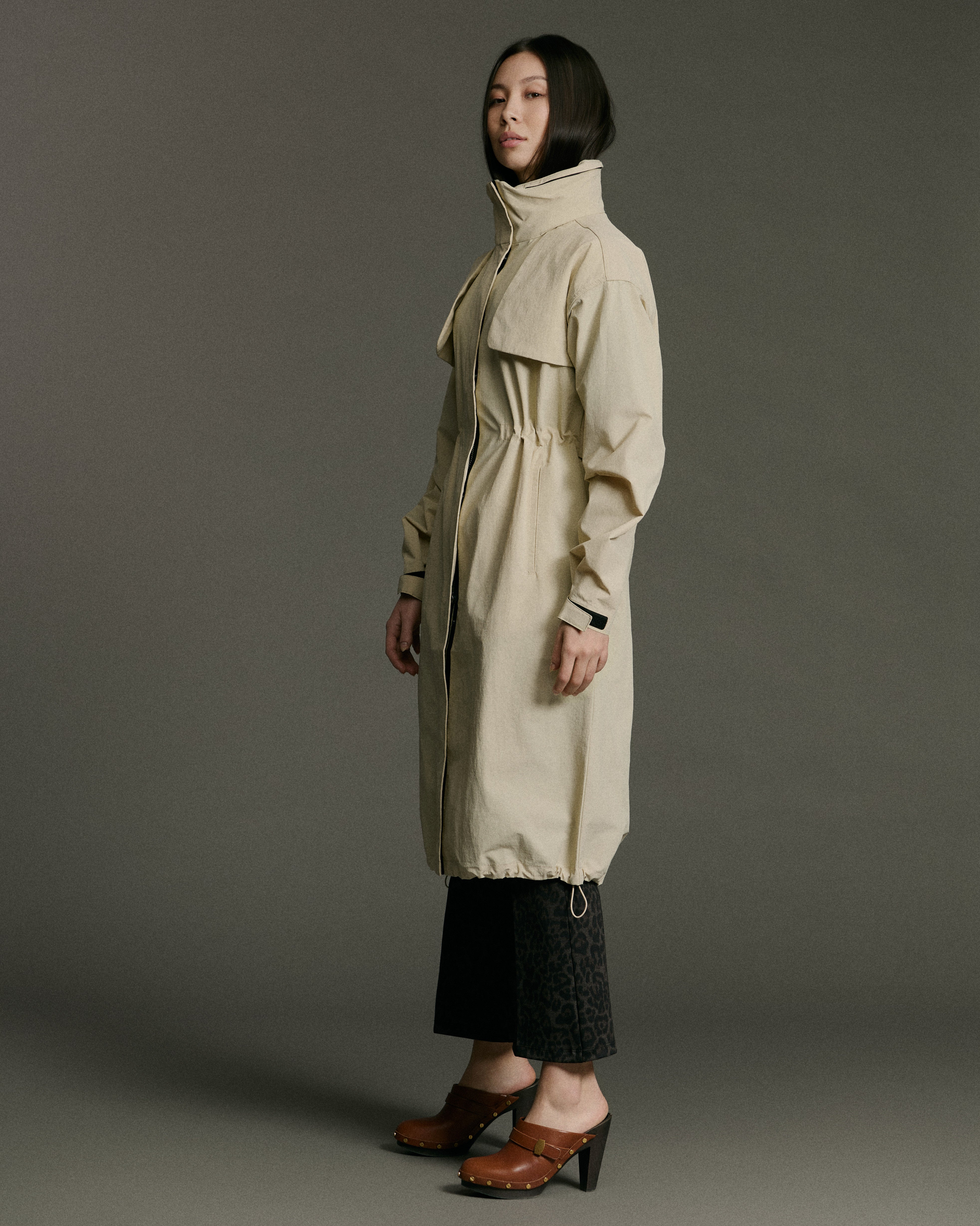 Cinch Raincoat | Stone
