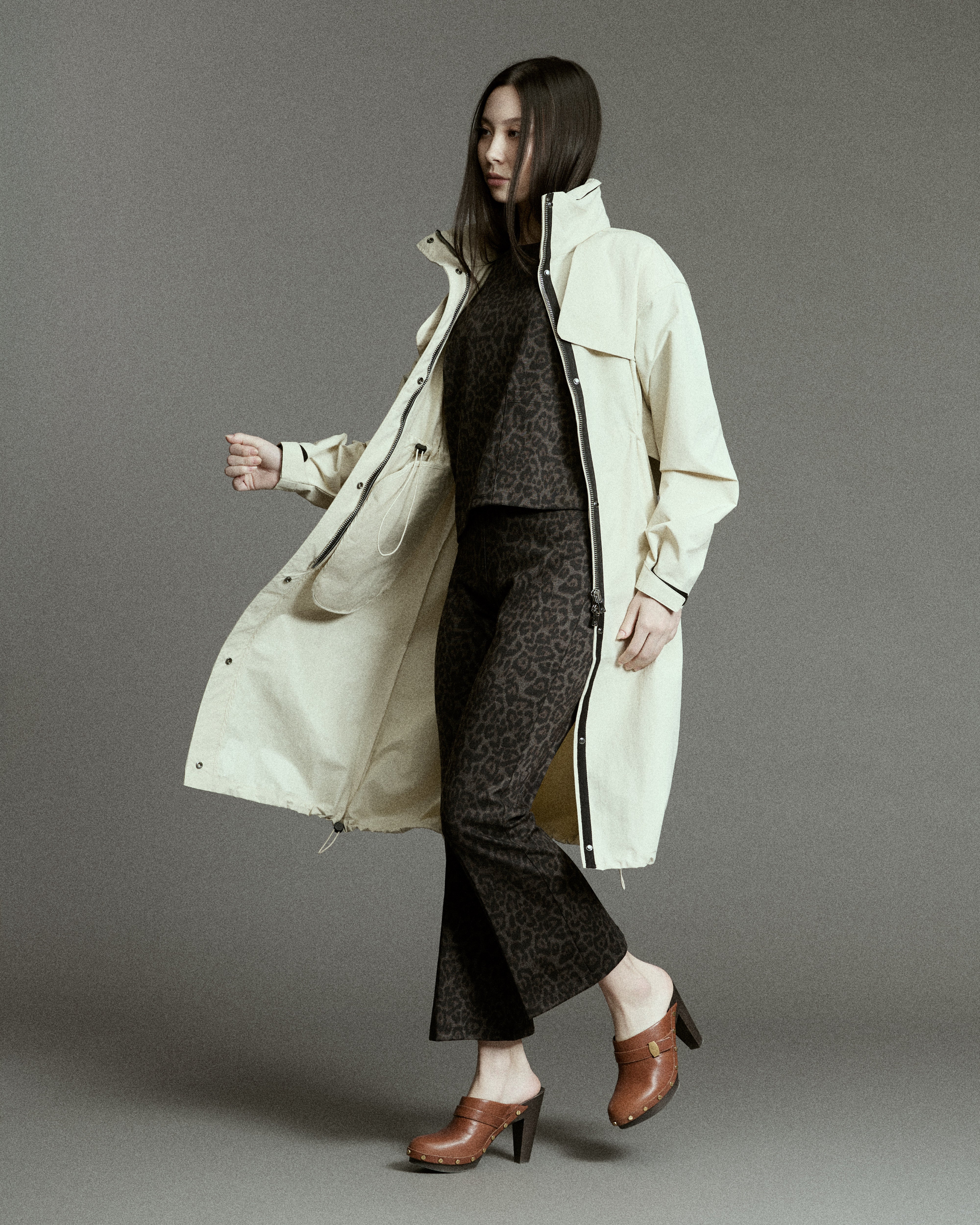 Cinch Raincoat in Stone - 100% Waterproof