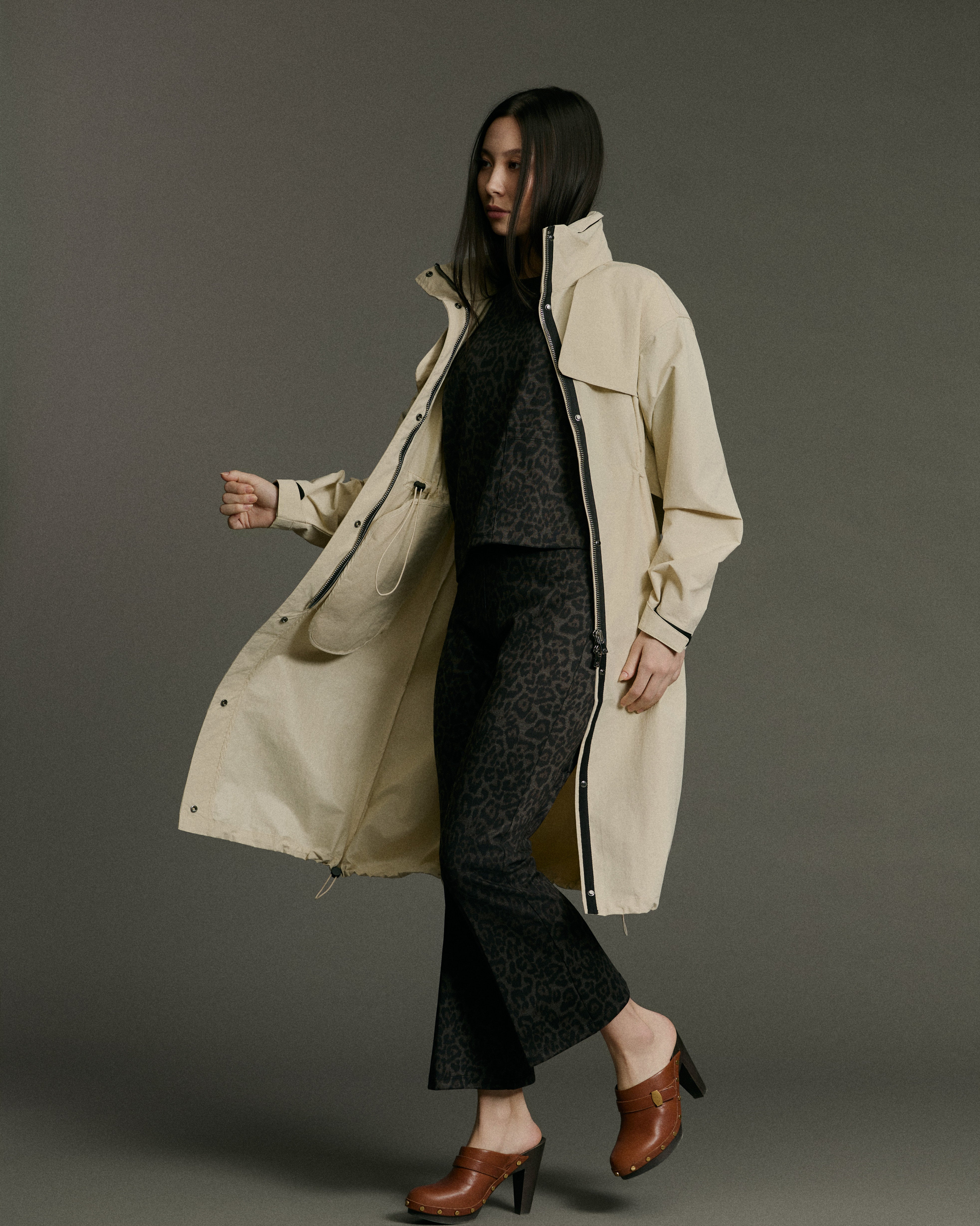 Cinch Raincoat | Stone